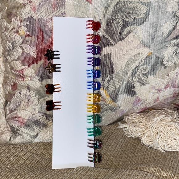 ❤️💛💙💜💚NWOT Brand New 16 Colorful Mini Hair Clips - Picture 1 of 5